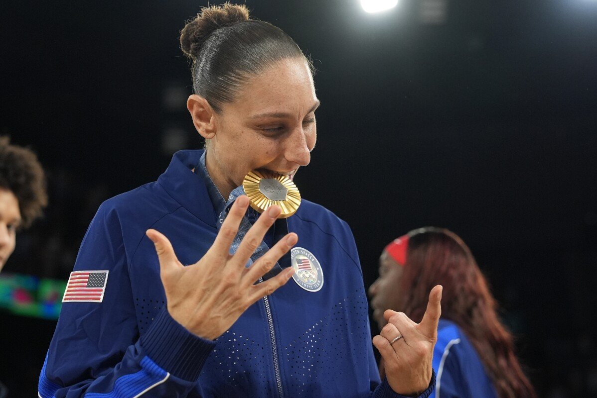 Diana Taurasi vince il suo sesto record medaglia d'oro olimpica mentre la nazionale di pallacanestro femminile degli Stati Uniti batte la Francia