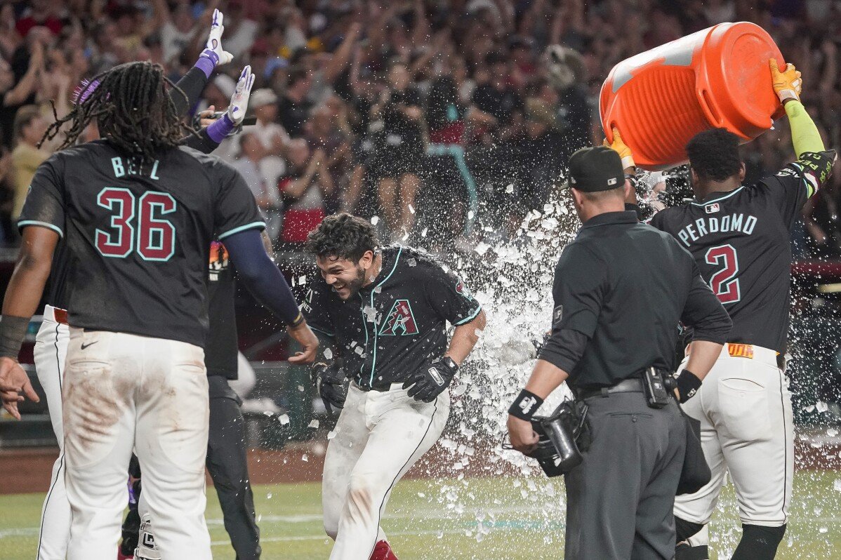 Adrian Del Castillo colpisce un'home run vincente nel 9º inning nel 2° gioco della MLB, i D-backs battono i Phillies 3-2